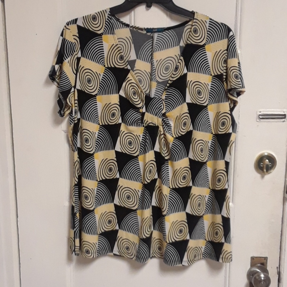 Favé Blouse NWOT